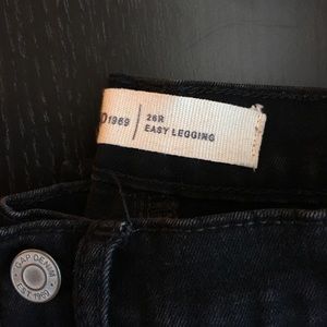 Black Gap skinny jeans!